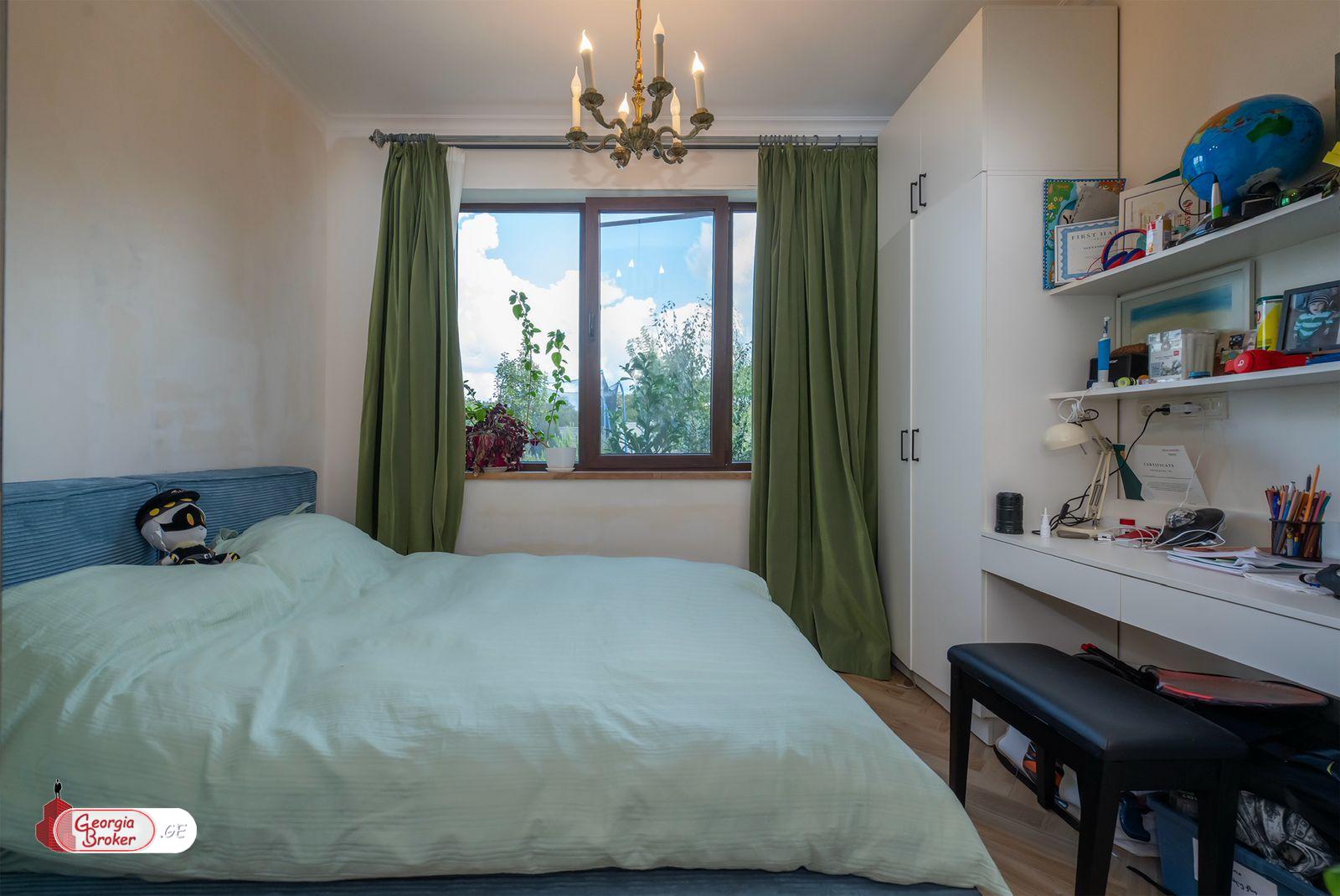 nearly repaired 8-room house for sale